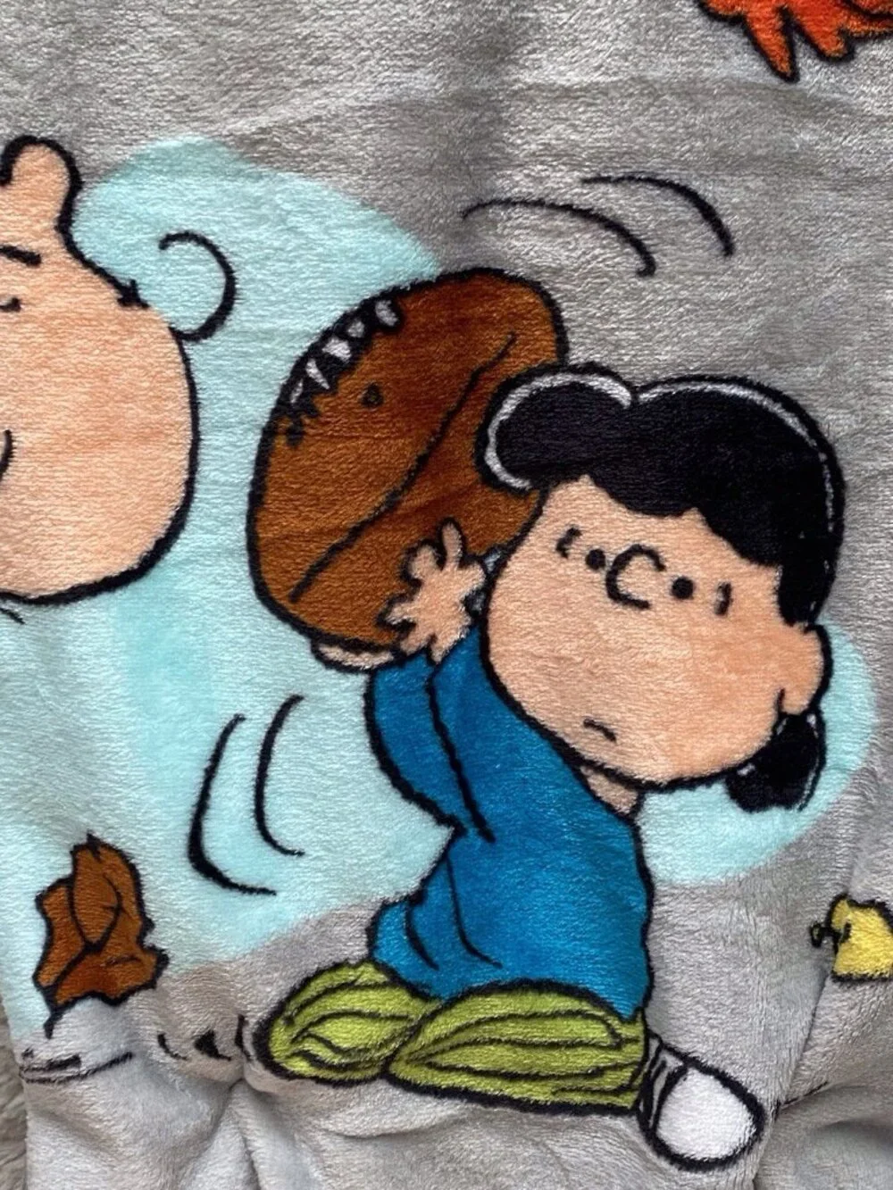 Peanuts Snoopy Charlie Brown Lucy Woodstock Fall Football Throw Blanket 50”x70”